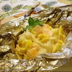 A picture of Salmon with Creamy Egg and Mayonnaise.