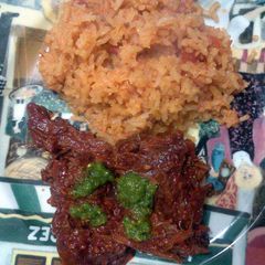 A picture of birria de (borrego, chivo, rez).