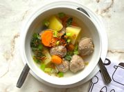 Gambar sop bakso sapi