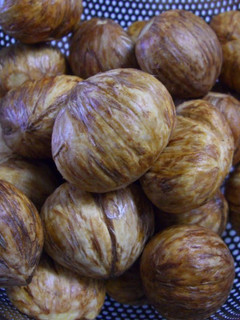 A picture of How to Peel the Outer Skin of Chestnuts (My Mother's Version).