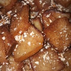 A picture of Sweet bread with almonds.