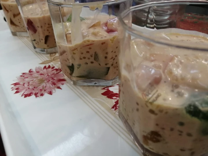 Easy Way Prepare Recipe Cathedral Window Jello Sago Drink that is Really Delicious, So Delicious}