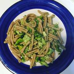 Foto di Casereccie integrali con broccoli e mandorle