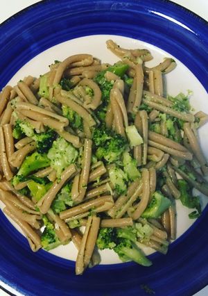 Foto di Casereccie integrali con broccoli e mandorle