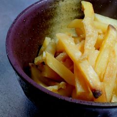 A picture of Nothing Wrong With Cutting Corners Simmered French Fries!?.
