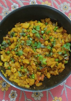 A picture of Ganth Gobhi Dry Curry.