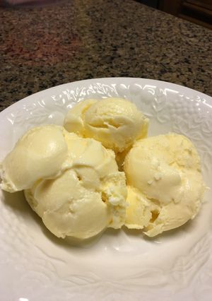 A picture of Vanilla Ice Cream.