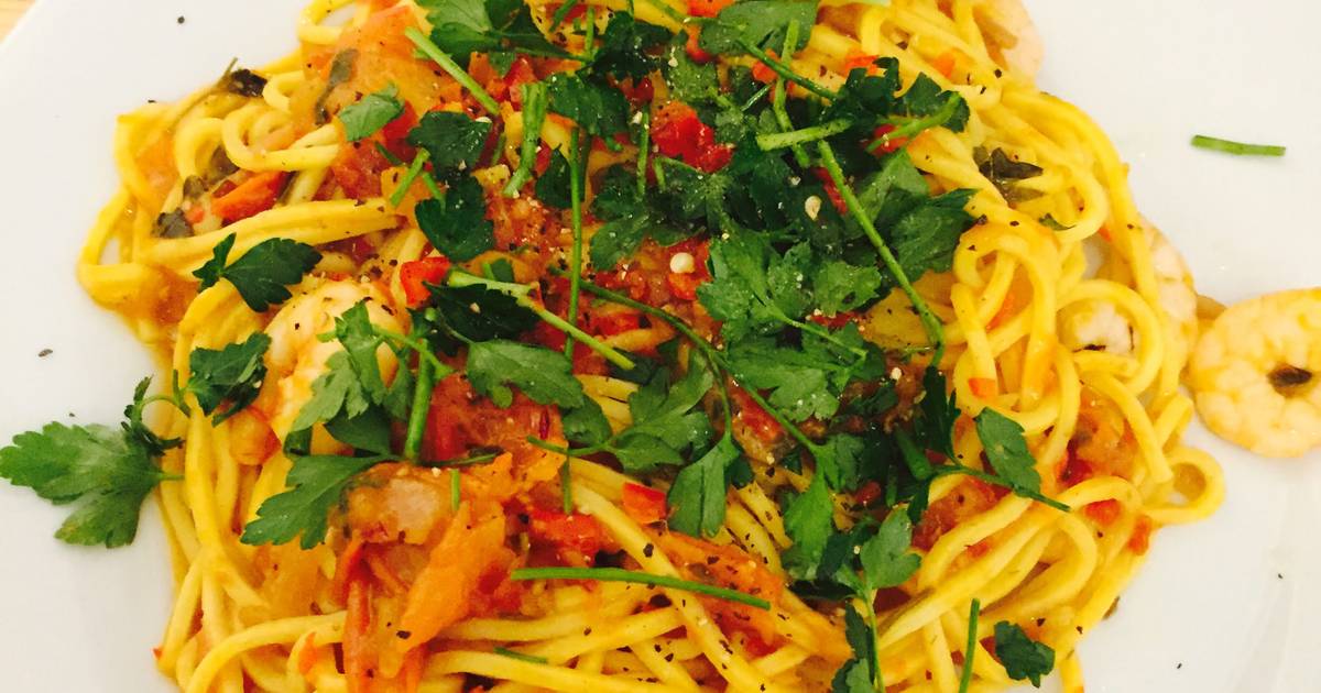 Chilli Prawn Linguine Recipe by Daniel Hobbs Cookpad