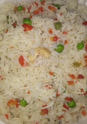 A picture of Carrot peas pulao.