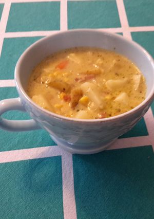 A picture of Baked Potatoe Soup.