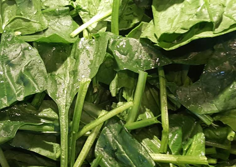 Step-by-Step Guide to Make Homemade Spinach greens