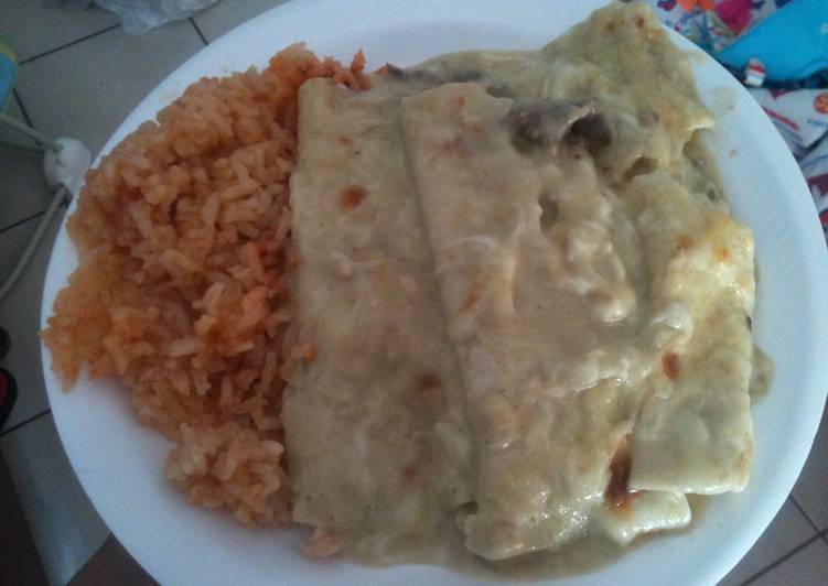 Recipe of Best Green Enchiladas in 29 Minutes for Mom