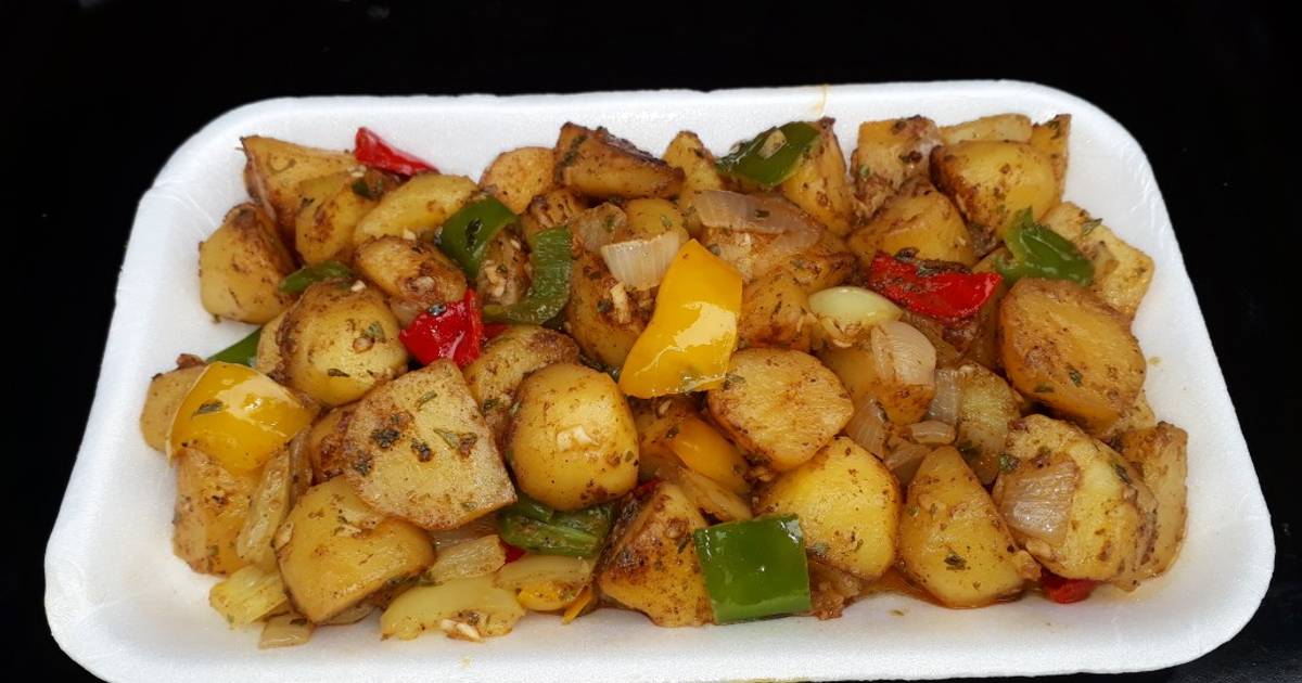 Skillet Potatoes Breakfast Potatoes 2 Recipe By Bakers Spice Cookpad