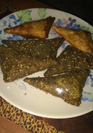 صورة لوصفة سمبوسة الزعتر اللذيذه