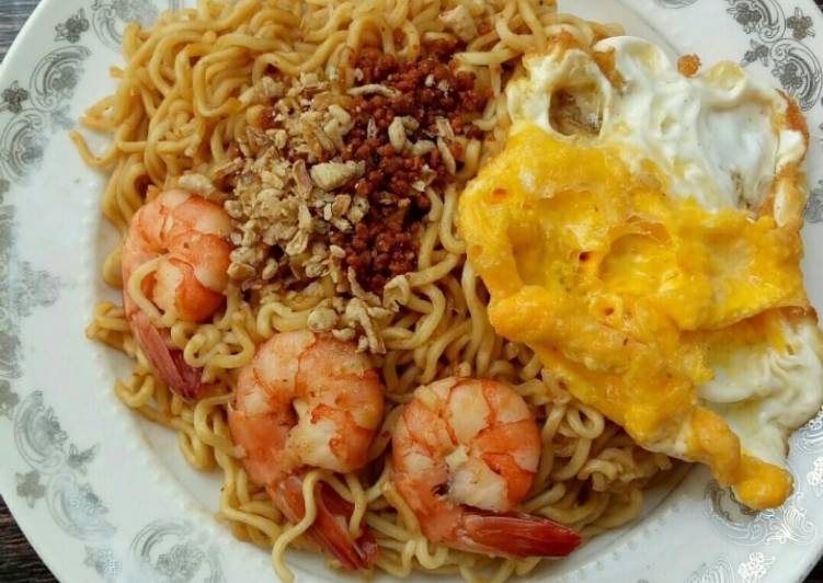 Langkah mengolah Mie Goreng Udang, Bikin Ngiler