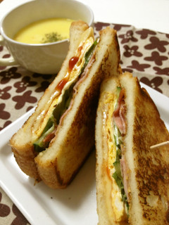 A picture of For Weekend Lunches! Special Garlic Sandwiches.