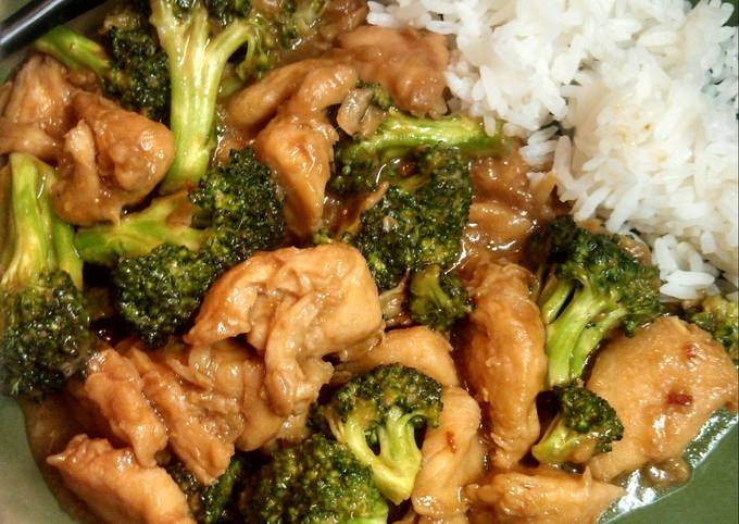 Steps to Prepare Homemade Easy Chicken with Broccoli
