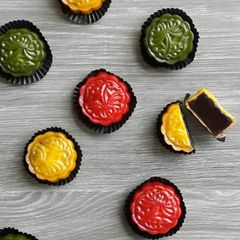 A picture of Indonesian Mooncake.