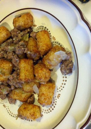 A picture of Tater Tot Casserole.