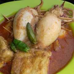 รูปของ Gulai cumi isi tahu