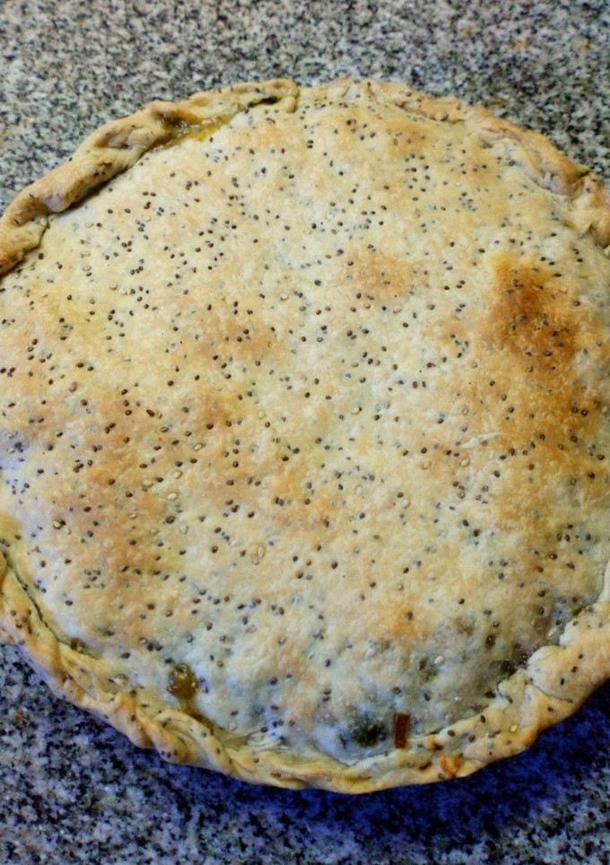 Una foto de Masa de tarta salada con amapola y sésamo sin manteca!