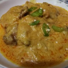 A picture of Karhi pakora.