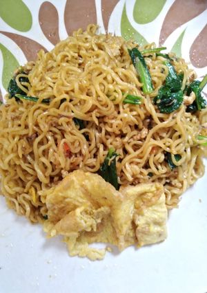 Foto resep Mie Goreng Praktis 🍝🍳