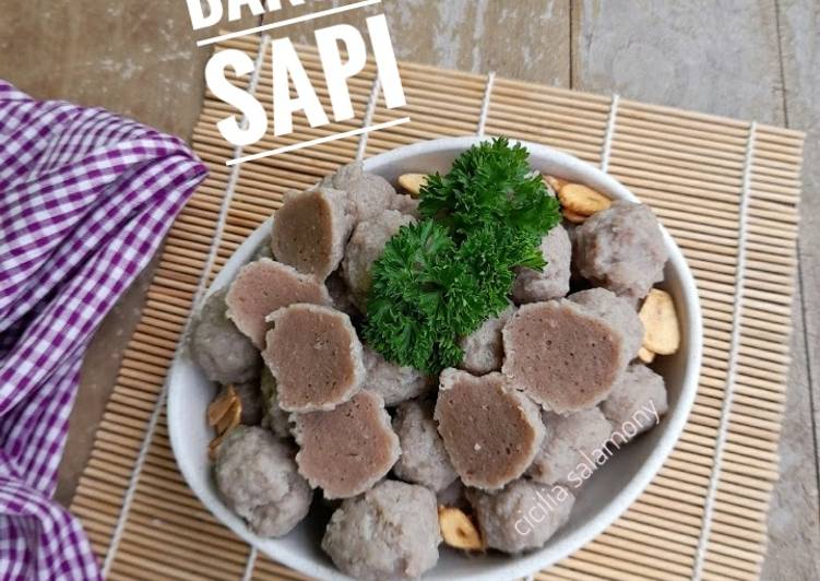 Bagaimana Menyiapkan Bakso Sapi (Daging Giling), Lezat Sekali