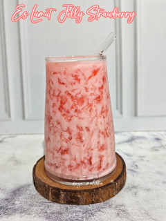 Foto resep Es Lumut Jelly Strawberry