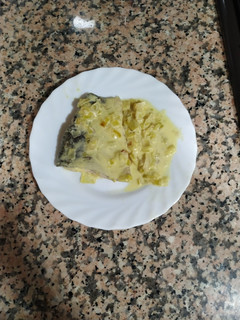 Una foto de Salmón a la naranja con puerros y nata