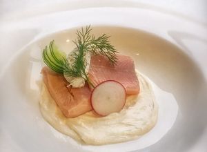 Hình của món Poacher Trout Filled (phile cá hồi).