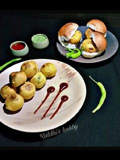 બટાકા વડા (Bataka Vada Recipe In Gujarati) રેસીપી મુખ્ય ફોટો