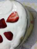 Torta de bolacha champanhe com morangos
