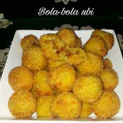 รูปของ Bola-bola ubi