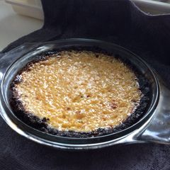 A picture of Key Lime Custard Pie with Oreo Crust.