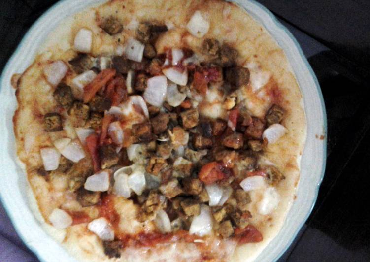 Recipe of Favorite microwave chicken tikka pizza