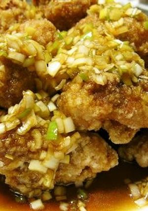 A picture of Chicken Karaage + Green Onion Sauce.