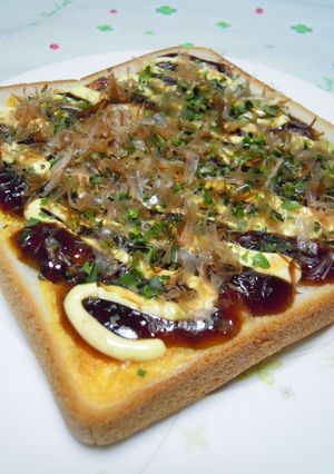 A picture of Okonomiyaki-style Toast.