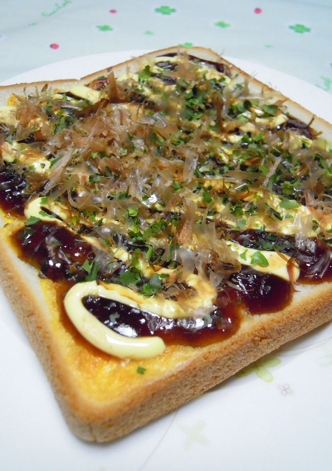 A picture of Okonomiyaki-style Toast.