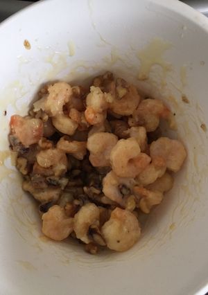 A picture of Panda Express Honey Walnut Shrimp.