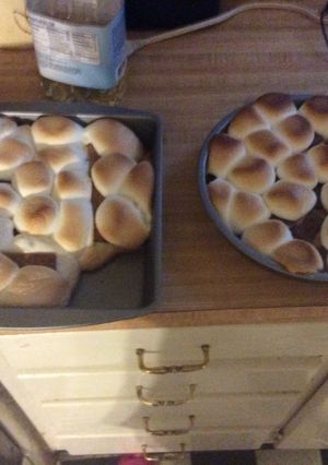 A picture of Graham Cracker S'mores And Hershey Chocolate.