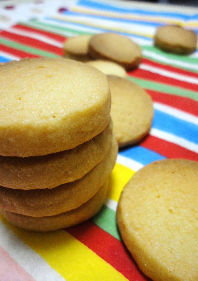 A picture of Simple and Delicious Crispy Cookies.