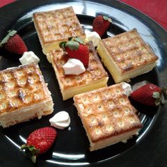 A picture of Ladybirds Lattice Cheese Cake Slice ..