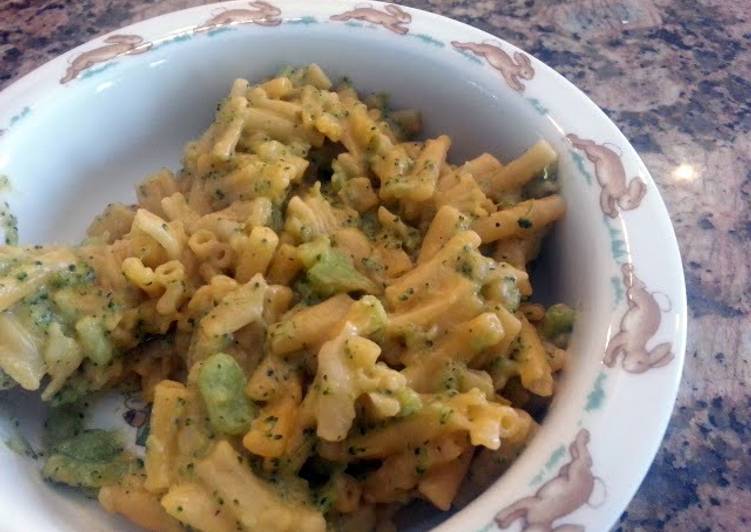 Recipe: Delicious Broccoli Mac n&#39; Cheese (great for toddlers)