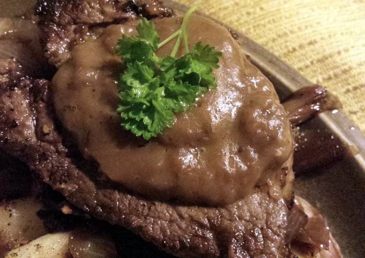 Beef filet steak and black pepper sauce