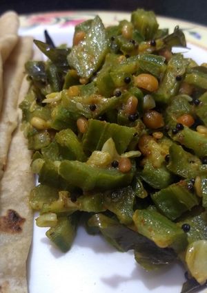 A picture of Ridge gourd palya.