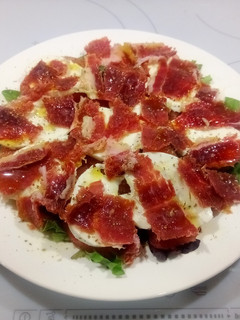 Una foto de Ensalada italiana