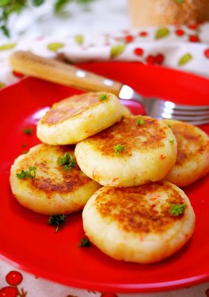A picture of Umami-Filled Imitation Crab Croquettes.