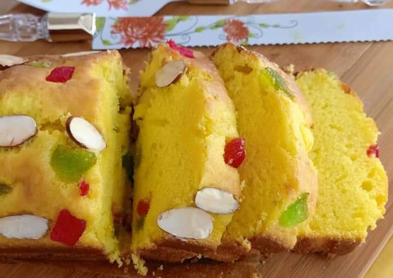 Almond & Tuttie Fruittie Tea Cake 🥧🥧