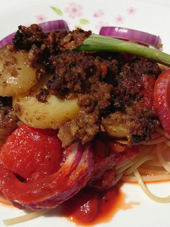 A picture of Spaghetti With Crispy Topping.